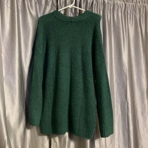 Emerald green sweater!💚